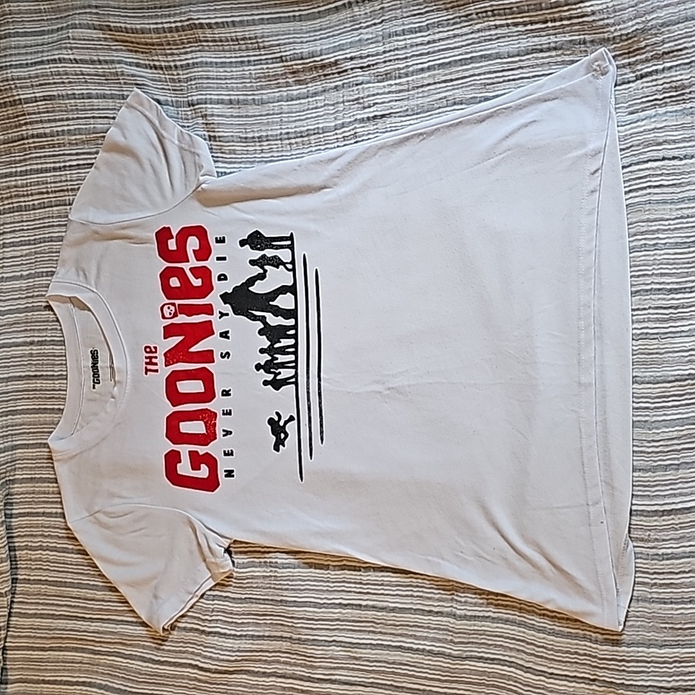 Goodies tee